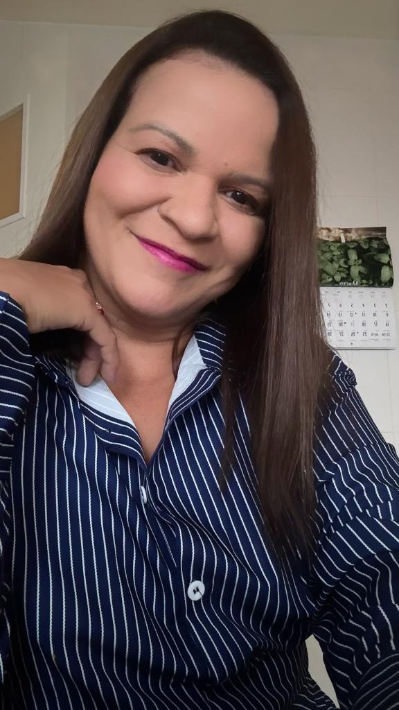 643594119: Chica busca chico en Navarra