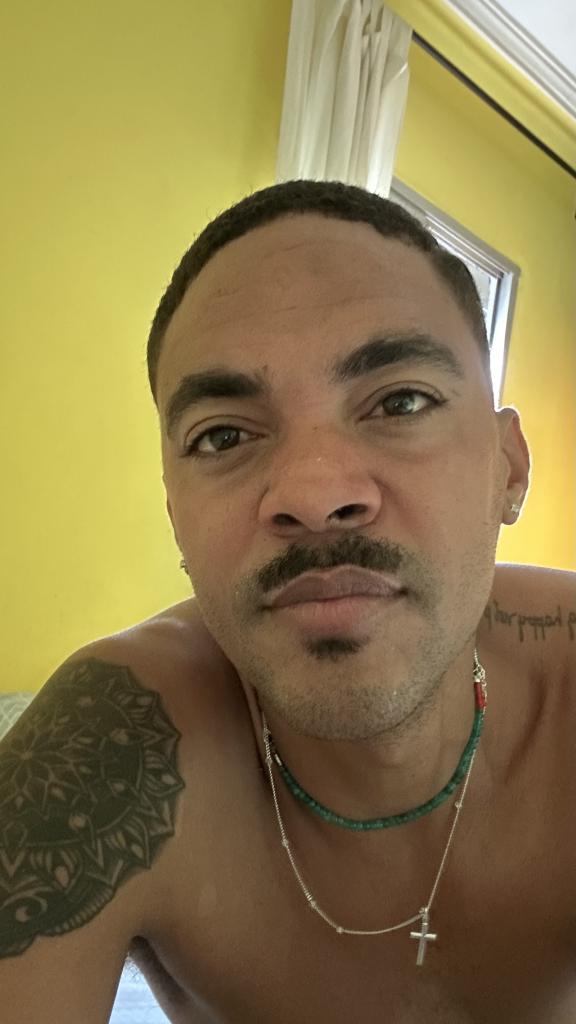 Chico busca chica en Cádiz: 