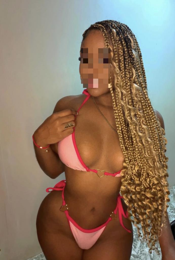 Chica busca chico en Menorca: 