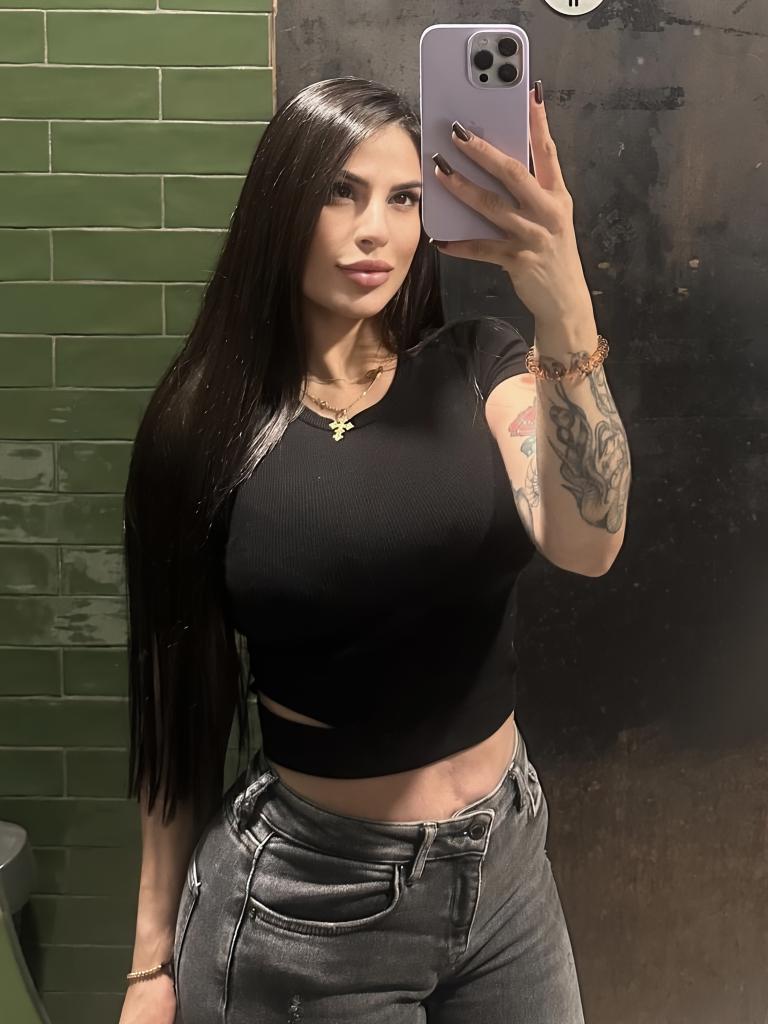 Chica busca chico en Barcelona: 