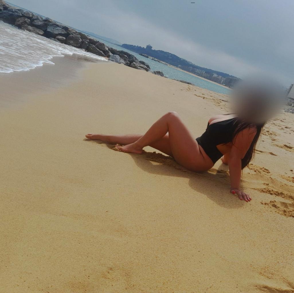 632746952: Chica busca chico en Barcelona