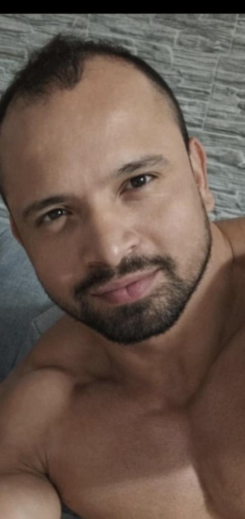 Chico busca chica en Alicante: 