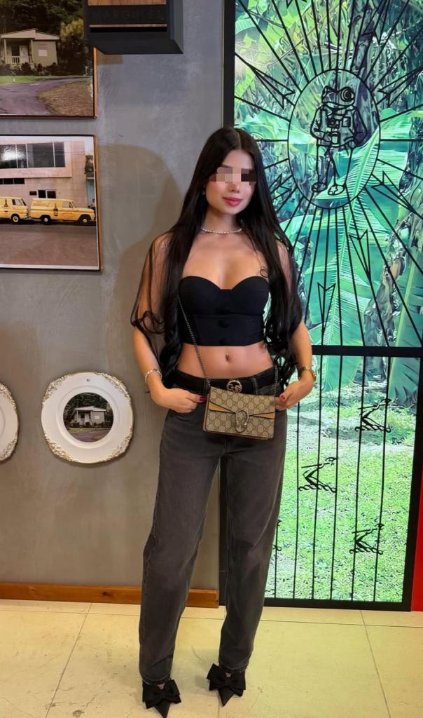 Chica busca chico en Granada: 