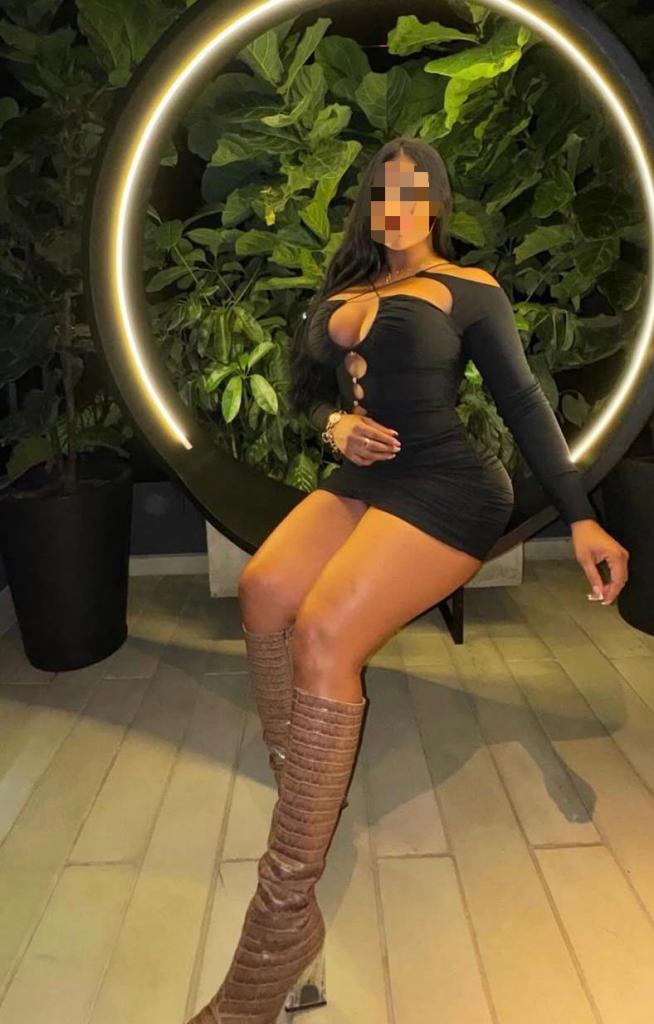 Chica busca chico en Menorca: 