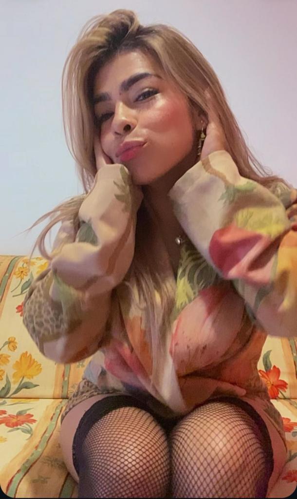 631186020: Chica busca chico en Tarragona