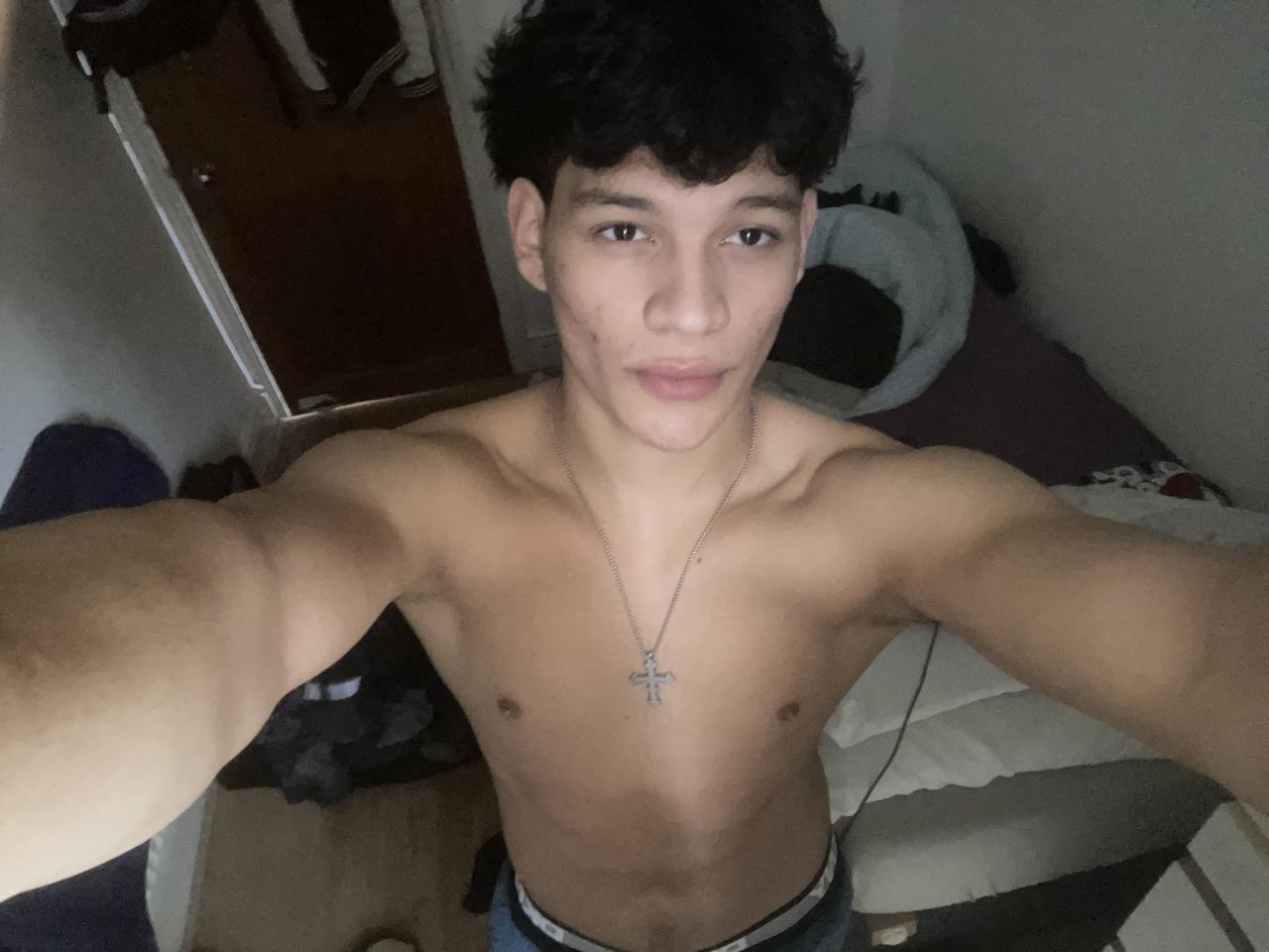 604361387: Chico busca chica en Madrid