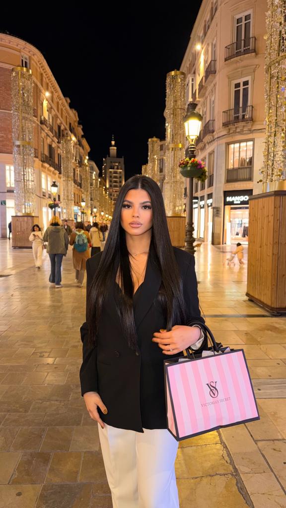 Chica busca chico en Almería: 