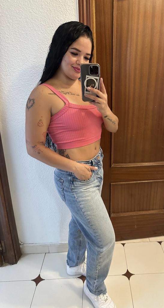 Chica busca chico en Granada: 