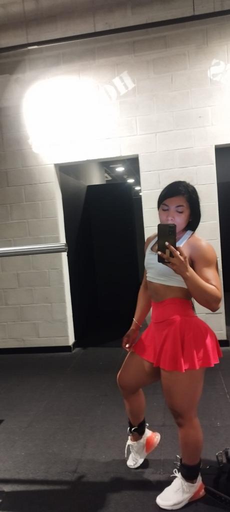 670218685: Chica busca chico en Granada