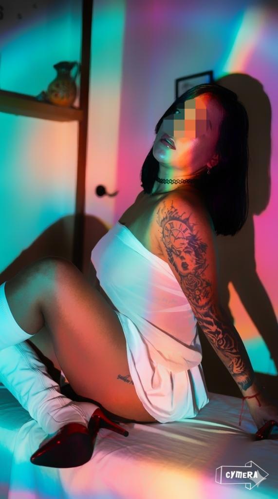 Chica busca chico en Barcelona: 