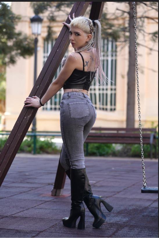 Chica busca chico en Valencia: 