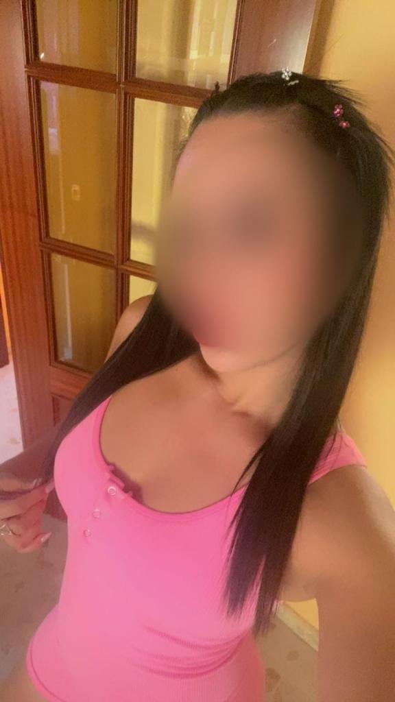 Chica busca chico en Sevilla: Chica busca chico