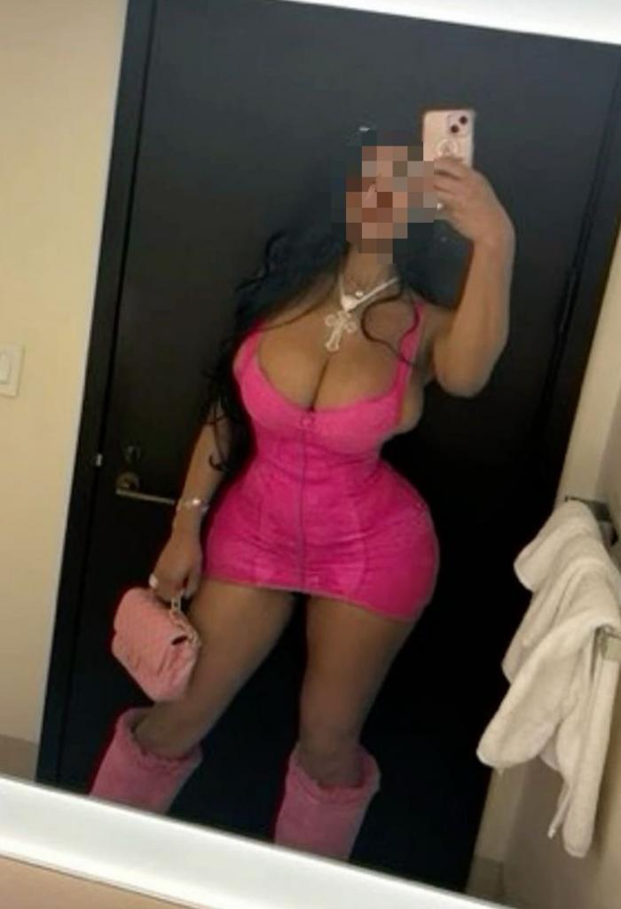 Chica busca chico en Sevilla: 