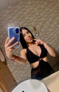 685223121: Chica busca chico en Málaga