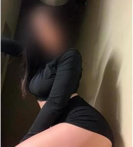 661096746: Chica busca chico en Cádiz