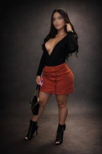 687658076: Chica busca chico en Sevilla