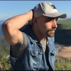 643360294: Chico busca chica en Cantabria