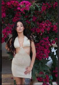 672301641: Chica busca chico en Ibiza