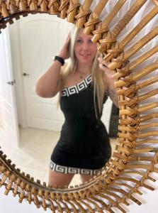 611380978: Chica busca chico en Badajoz