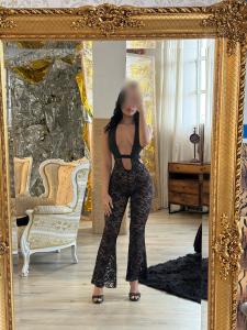 635200373: Chica busca chico en Barcelona