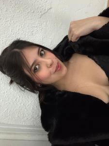 666761296: Chica busca chico en Barcelona