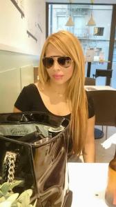 613476983: Chica busca chico en Barcelona