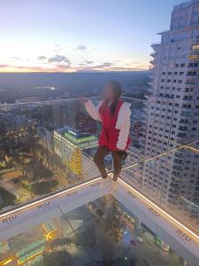 613543158: Chica busca chico en Valencia