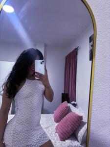 677771181: Chica busca chico en Granada