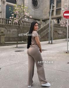 687743618: Chica busca chico en Orense