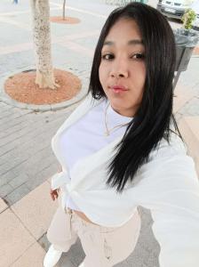 664403426: Chica busca chico en Ibiza