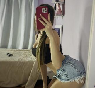 647936333: Chica busca chico en Navarra