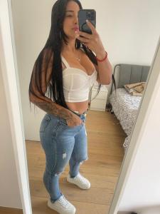 677853376: Chica busca chico en Madrid