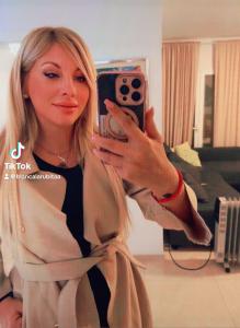 611380978: Chica busca chico en Badajoz