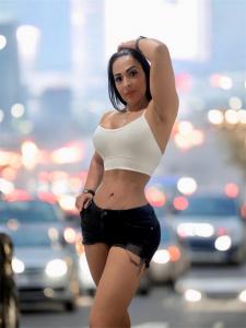 624707640: Chica busca chico en Valencia