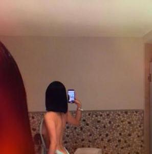 633839751: Chica busca chico en La Coruña