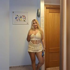 614733210: Chica busca chico en Pontevedra