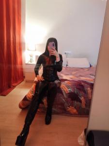 699431875: Chica busca chico en Zaragoza