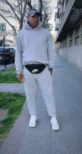 612535600: Chico busca chica en Granada