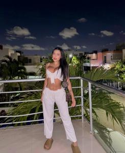 612504409: Chica busca chico en León