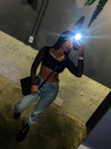 647007069: Chica busca chico en Mallorca