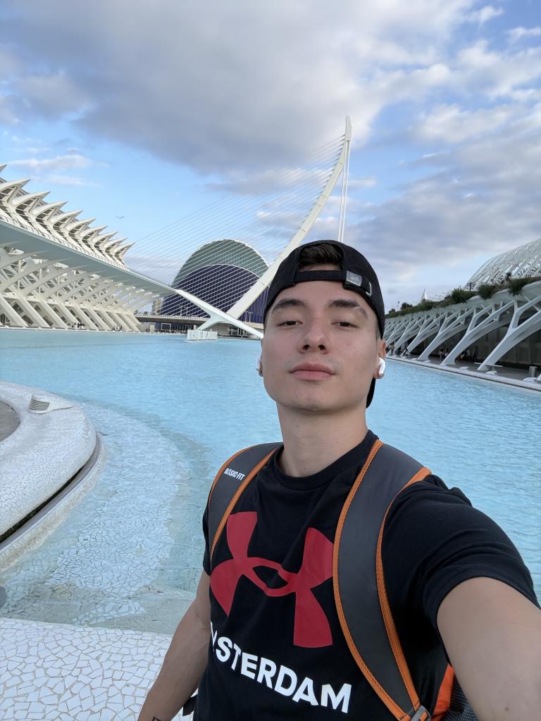 Chico busca chica en Valencia: 