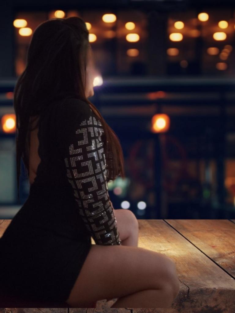 632216998: Chica busca chico en Alicante