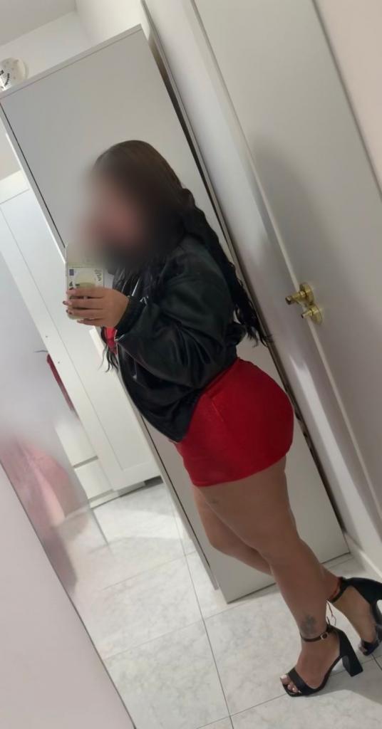 Chica busca chico en Tenerife: 