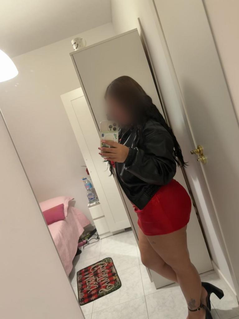 Chica busca chico en Tenerife: 