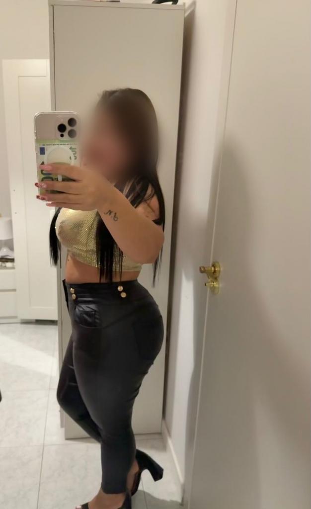 Chica busca chico en Tenerife: 