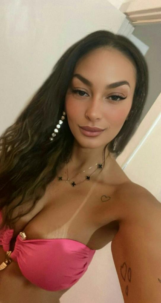 Chica busca chico en La Coruña: 