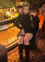 647315397: Chica busca chico en Madrid