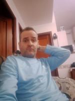 614581791: Chico busca chica en Cádiz