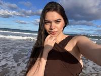 647315397: Chica busca chico en Madrid