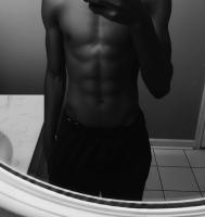 632677952: Chico busca chica en Pontevedra